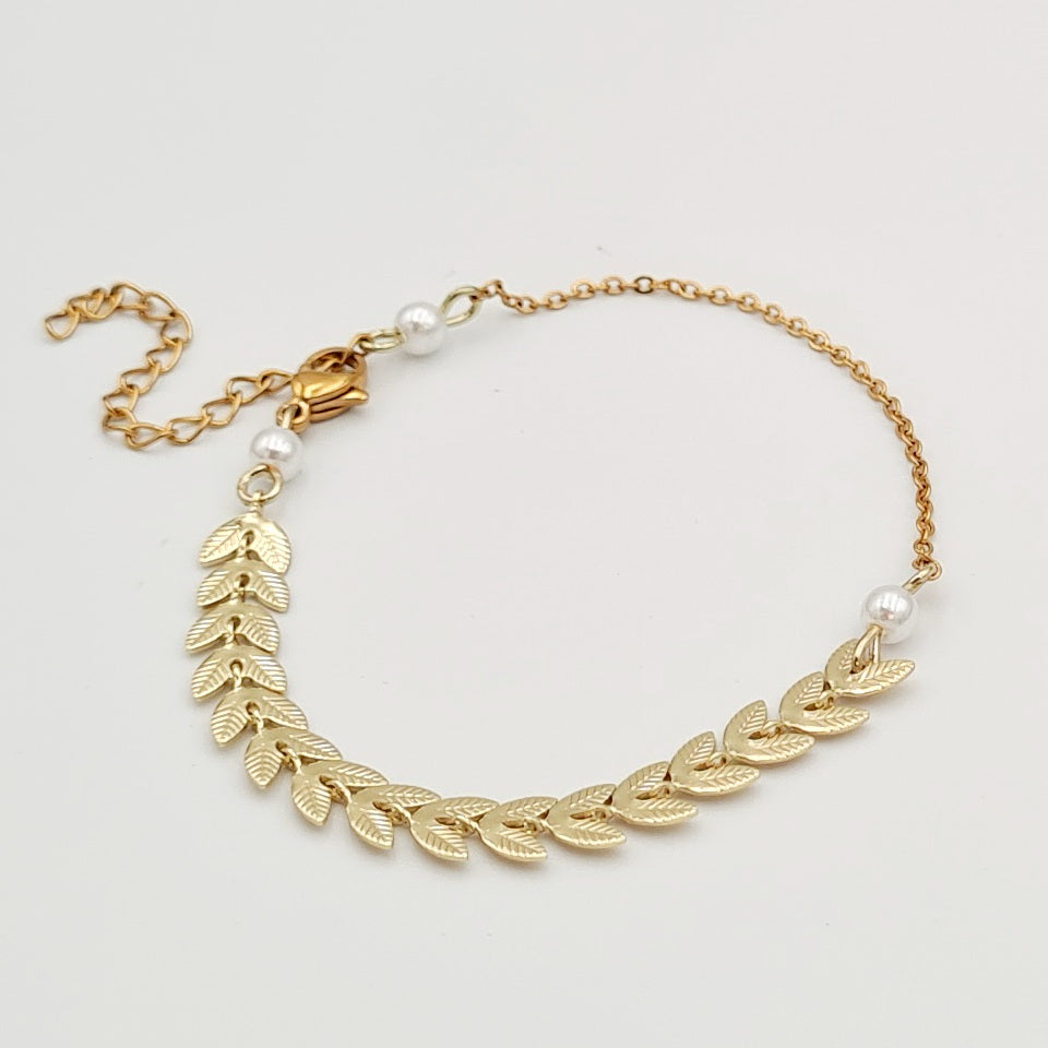 Gold Leaf Dainty Bracelet
