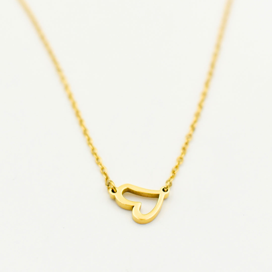 Gold Toned Smooth Love Heart Pendant 11101