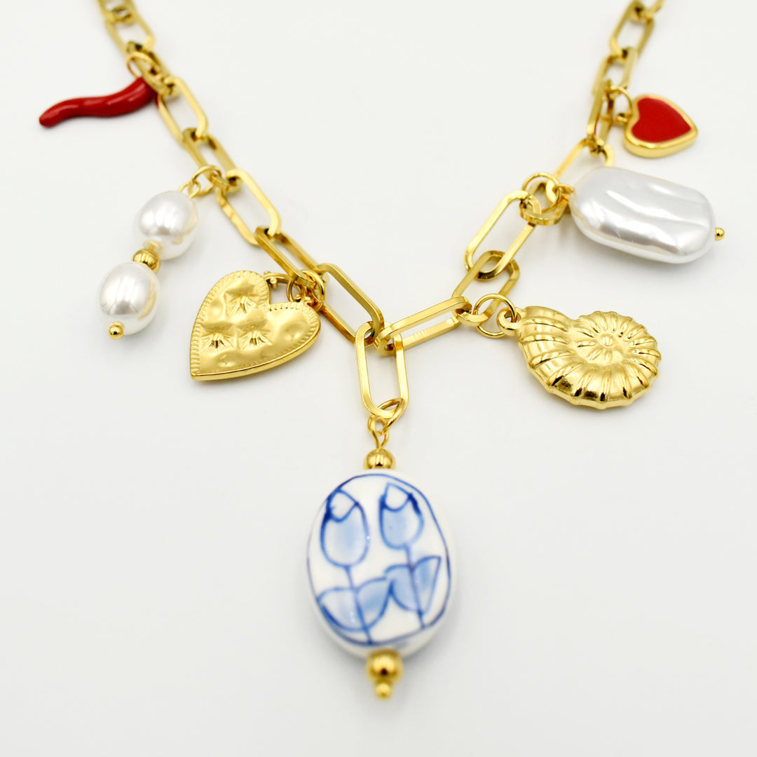 Gold Toned Sea Shell Charm Necklace