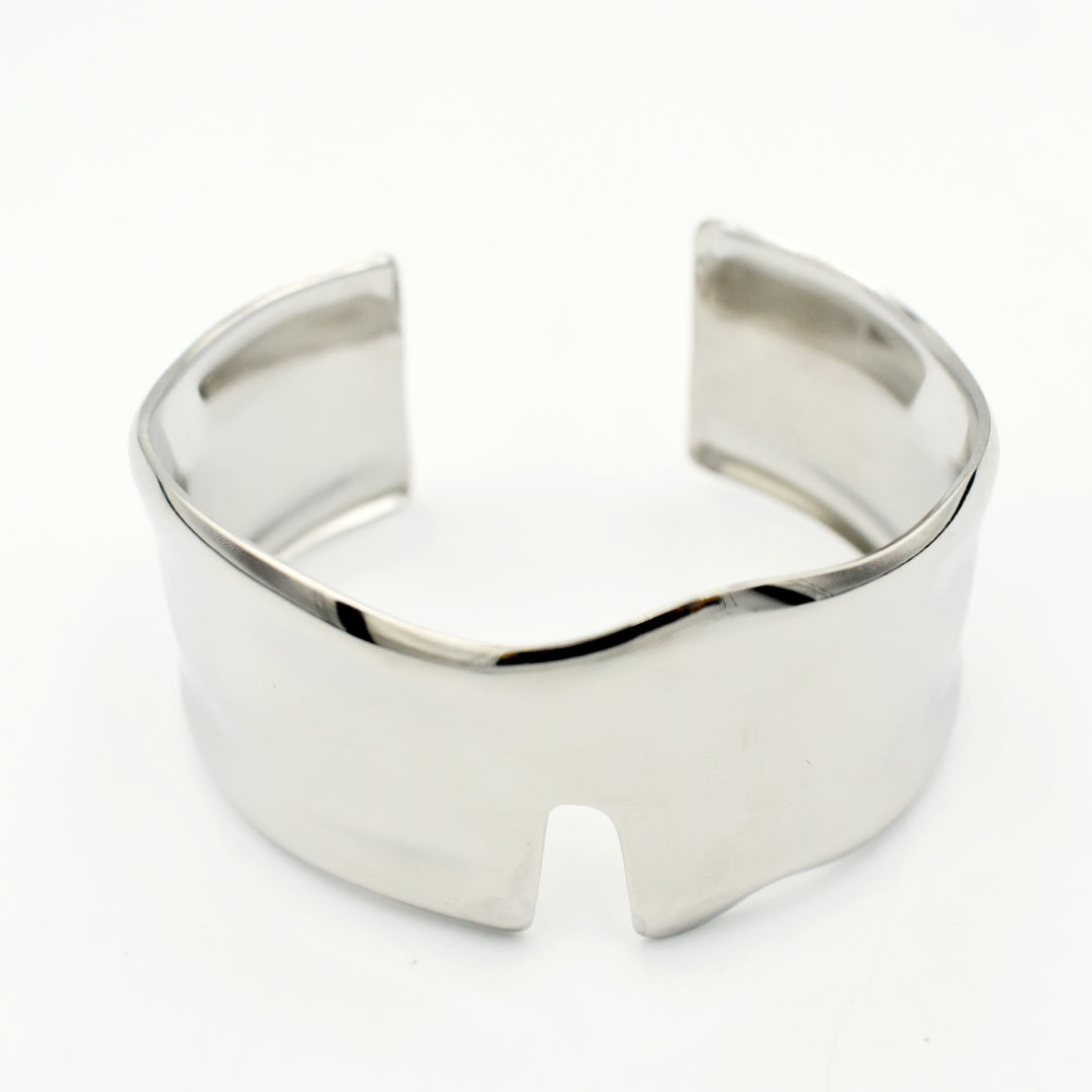 Rhodium Plated Hammered Bangle