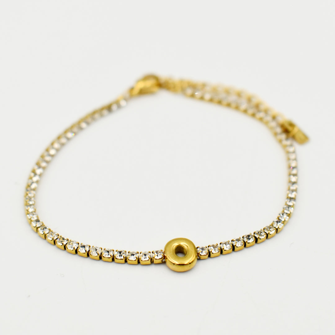 Gold Toned Letter 'O' Bracelet