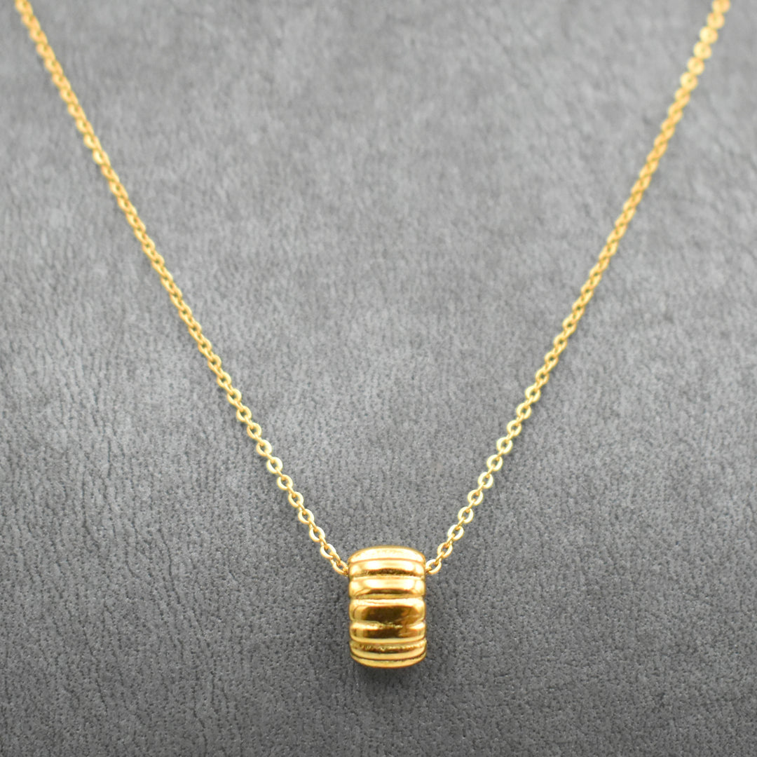 Gold Toned Oval Tyre Necklace