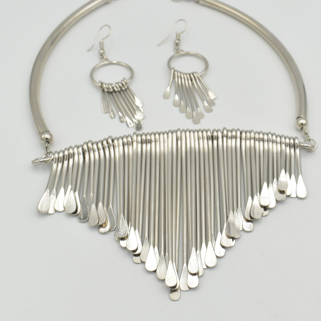Silver Stylish Hanging Necklace Set