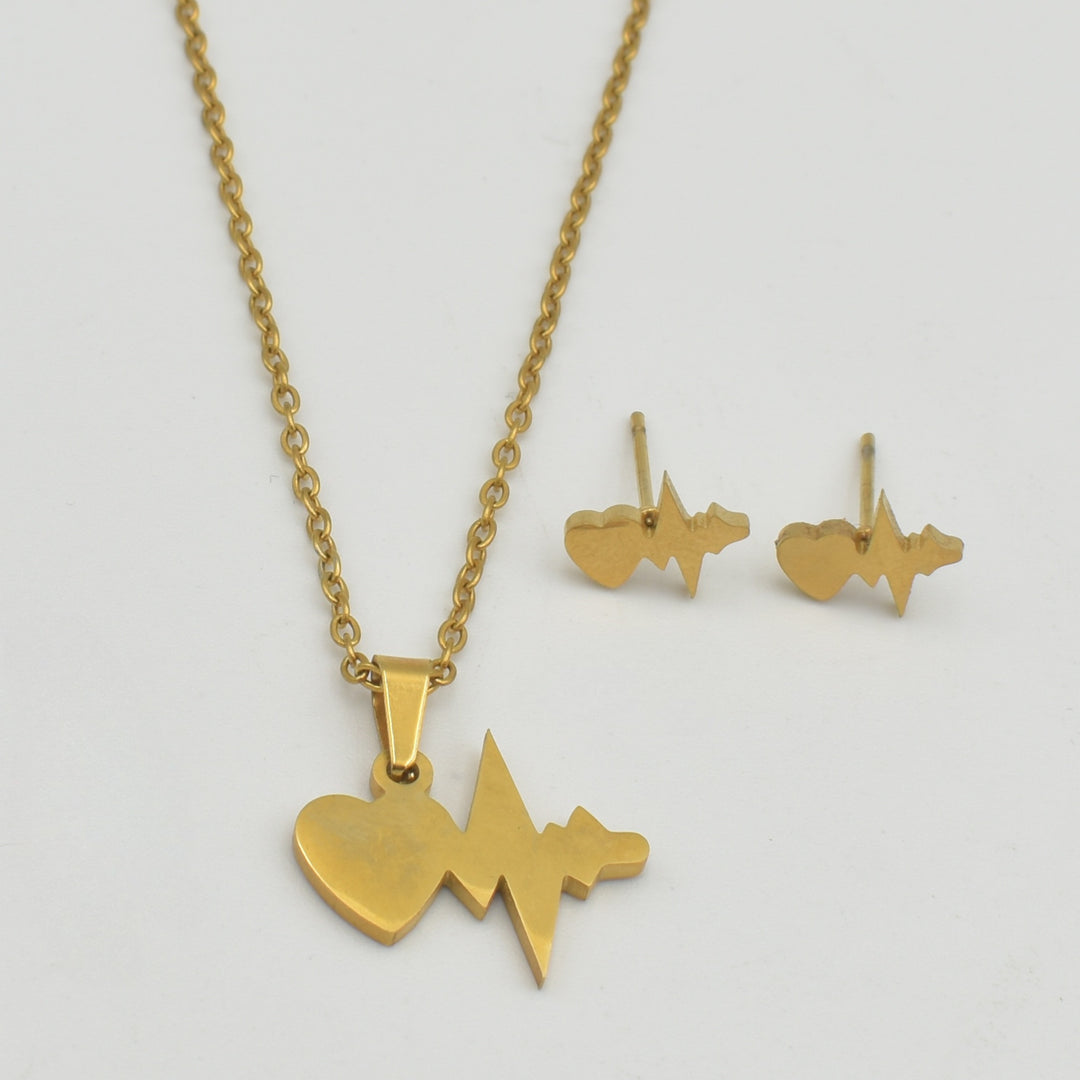 Gold Heart Life Pendant Necklace Set