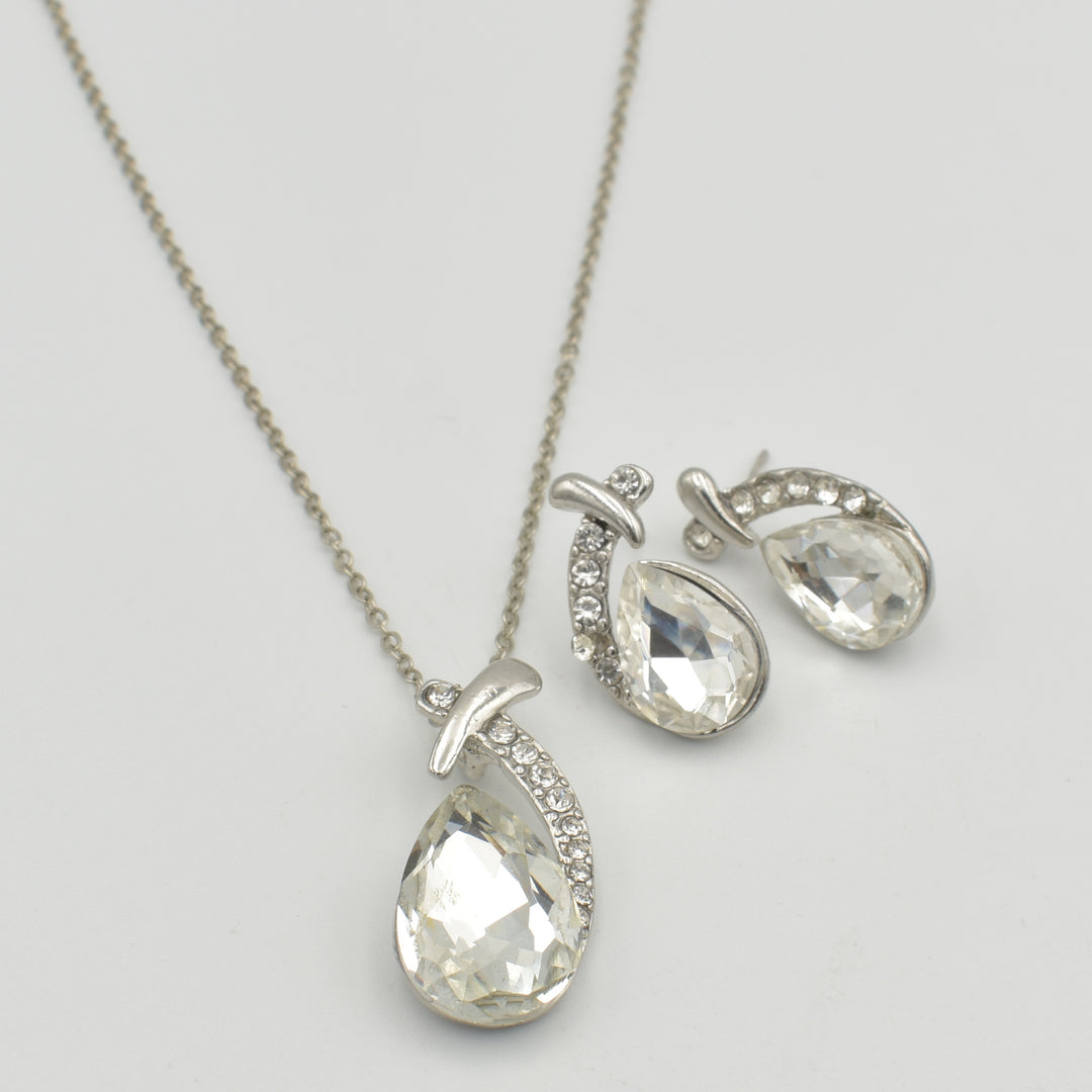 Silver Clear Pear Pendant Necklace Set