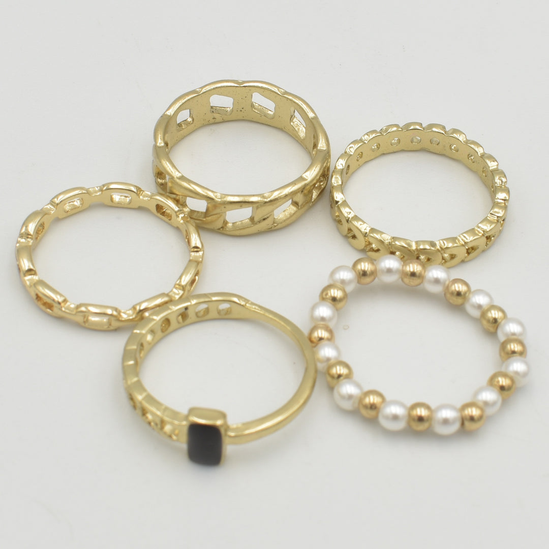 Gold Curb Band Pearl 5-Pack Rings