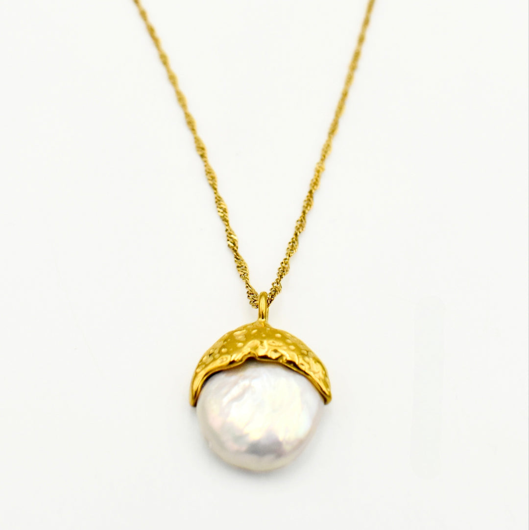 Gold Toned Shell Pearl Necklace