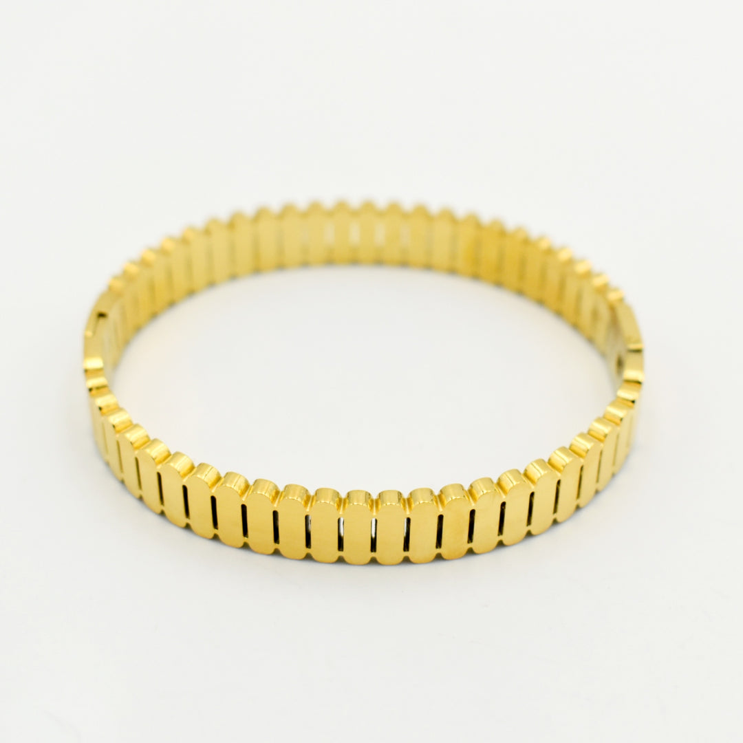 Gold Wide Ribbed Bangle
