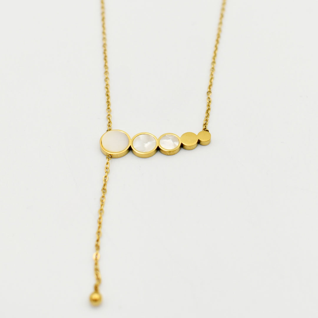 Gold Fluttering Elegance Necklace
