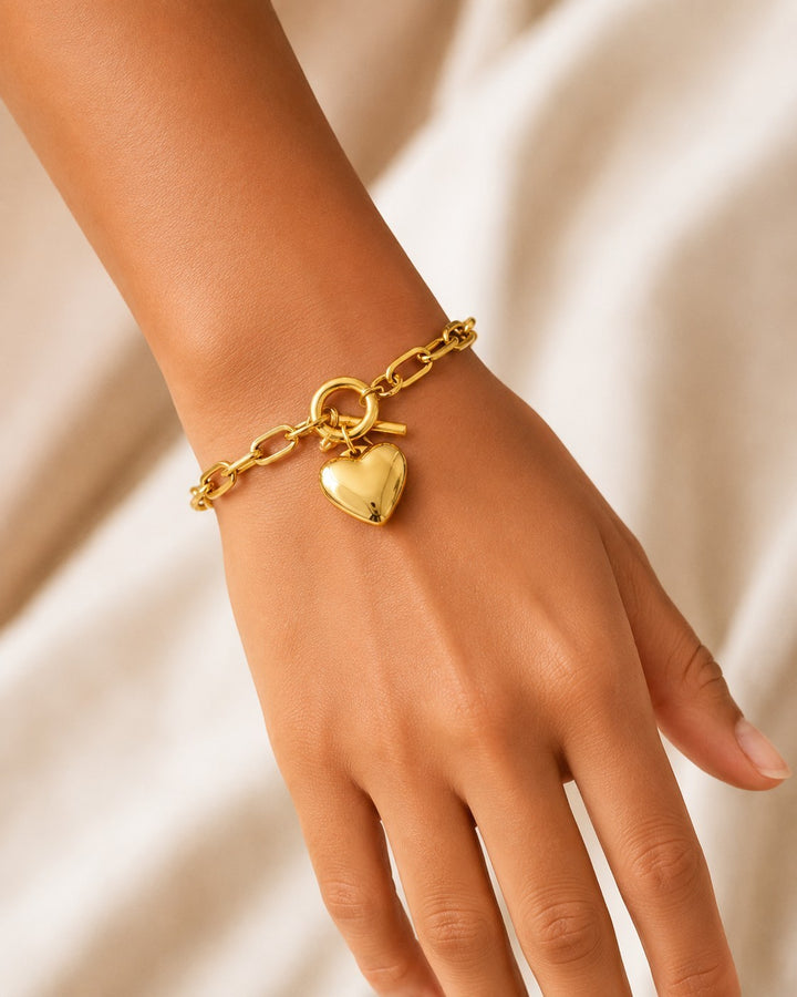 Gold Plated Waterproof T-Bar Heart Charm Link Bracelet (10989)