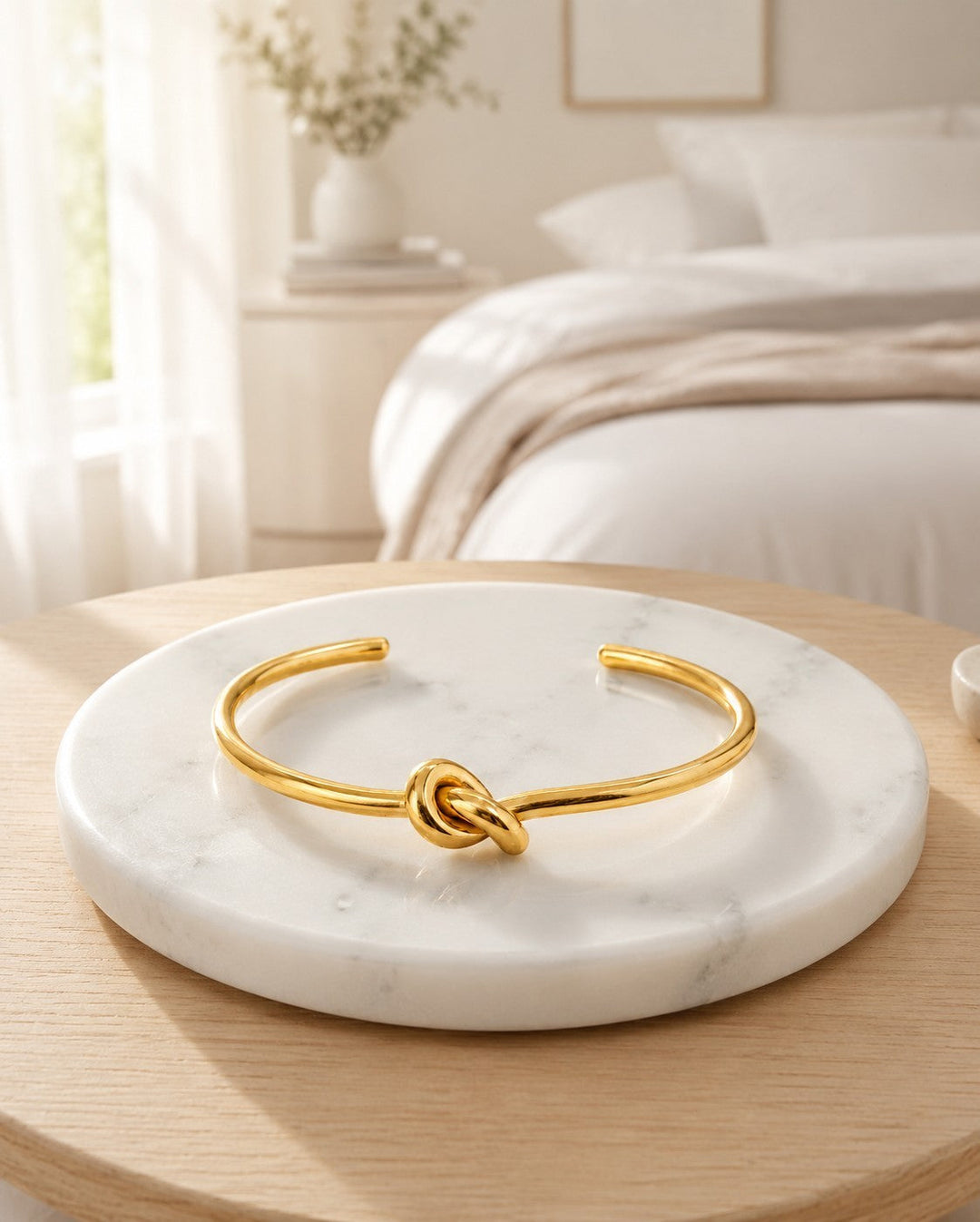 Gold Plated Waterproof Sculptural Knotted Cuff Bangle (200006)