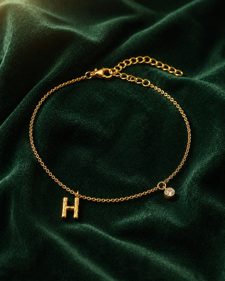 Gold Plated Waterproof Personalised 'H' Initial Dainty Chain Bracelet (10250)