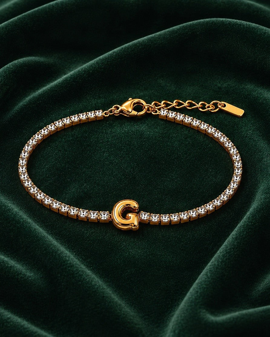 Gold Plated Waterproof Initial 'G' Letter Charm Bracelet (11480)