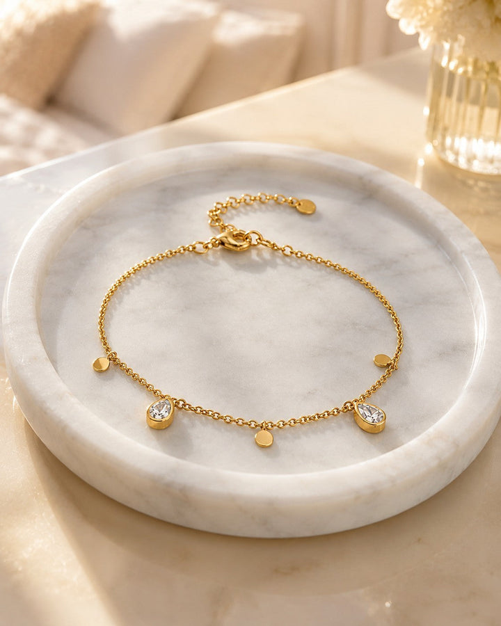 Gold Plated Waterproof Teardrop Charm Dainty Chain Bracelet (10531)