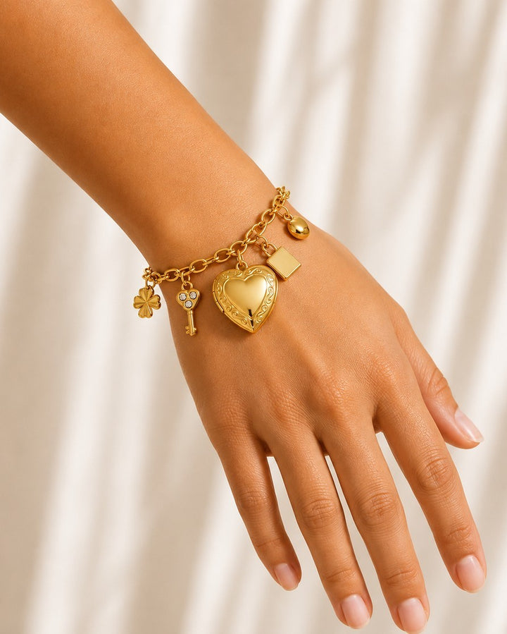 Gold Plated Waterproof Interlinked Heart Chain Charm Bracelet (11455)