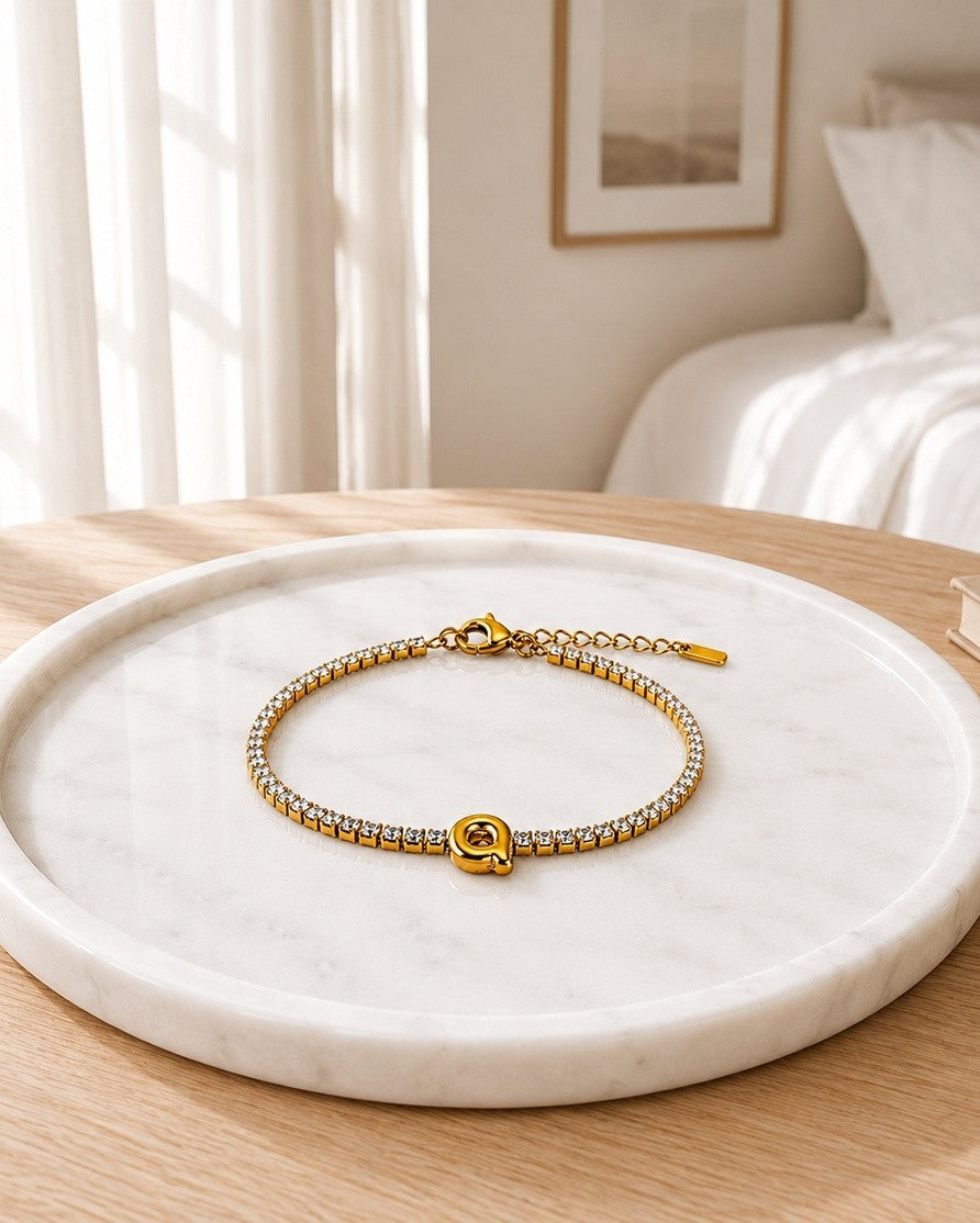 Gold Plated Waterproof Initial 'Q' Letter Charm Bracelet (11490)