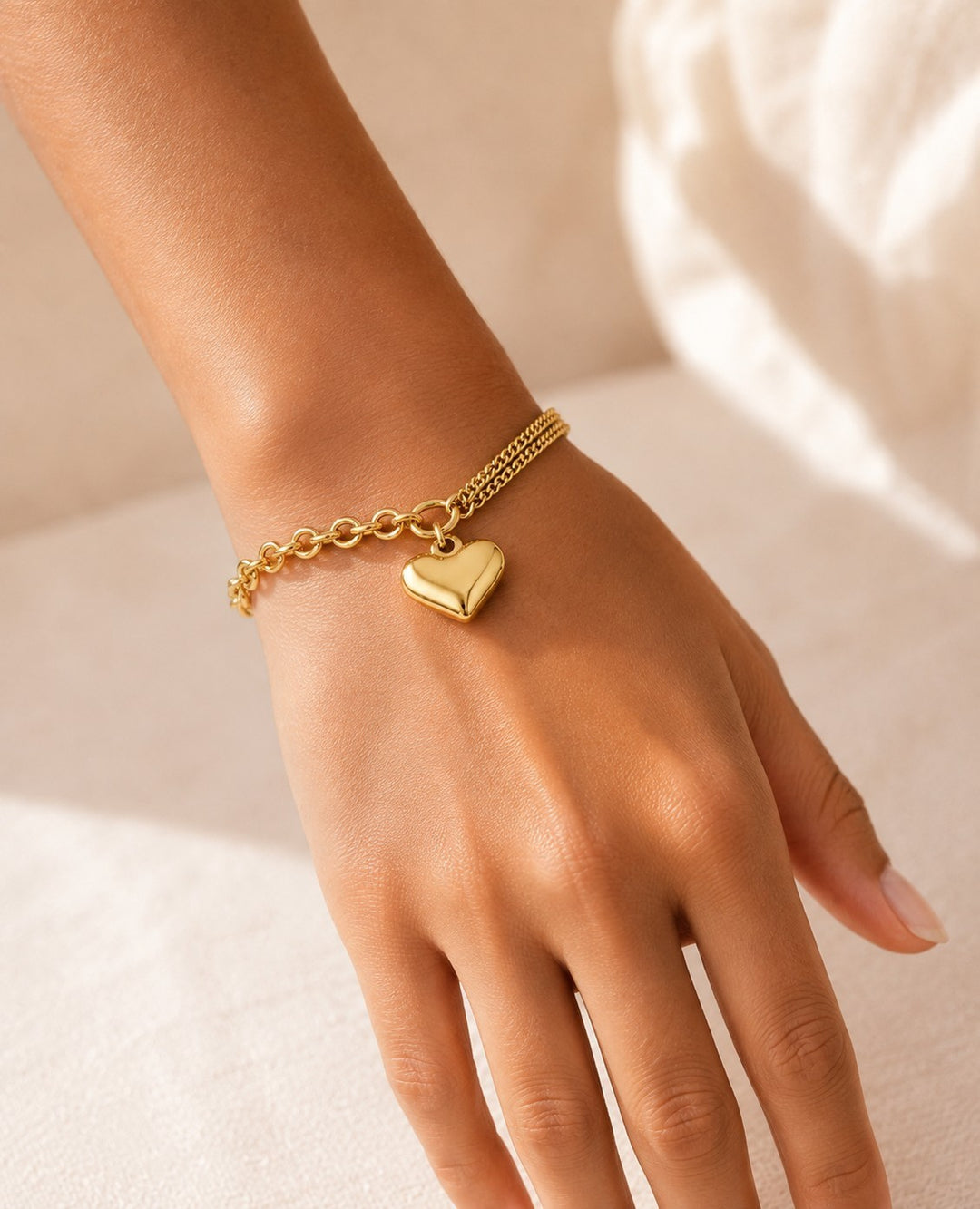 Gold Plated Waterproof Heart Charm Cable Chain Bracelet (10995)