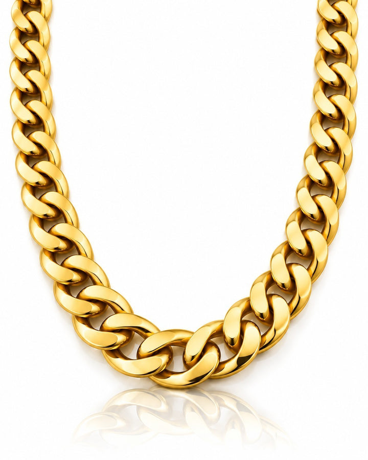 Elli Jewellery bold chunky gold plated Cuban link chain necklace with a polished finish