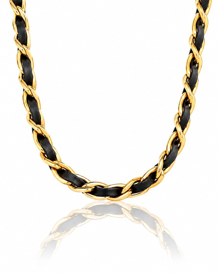 Elli Jewellery gold plated curb chain necklace interwoven with black leather for a bold statement look.