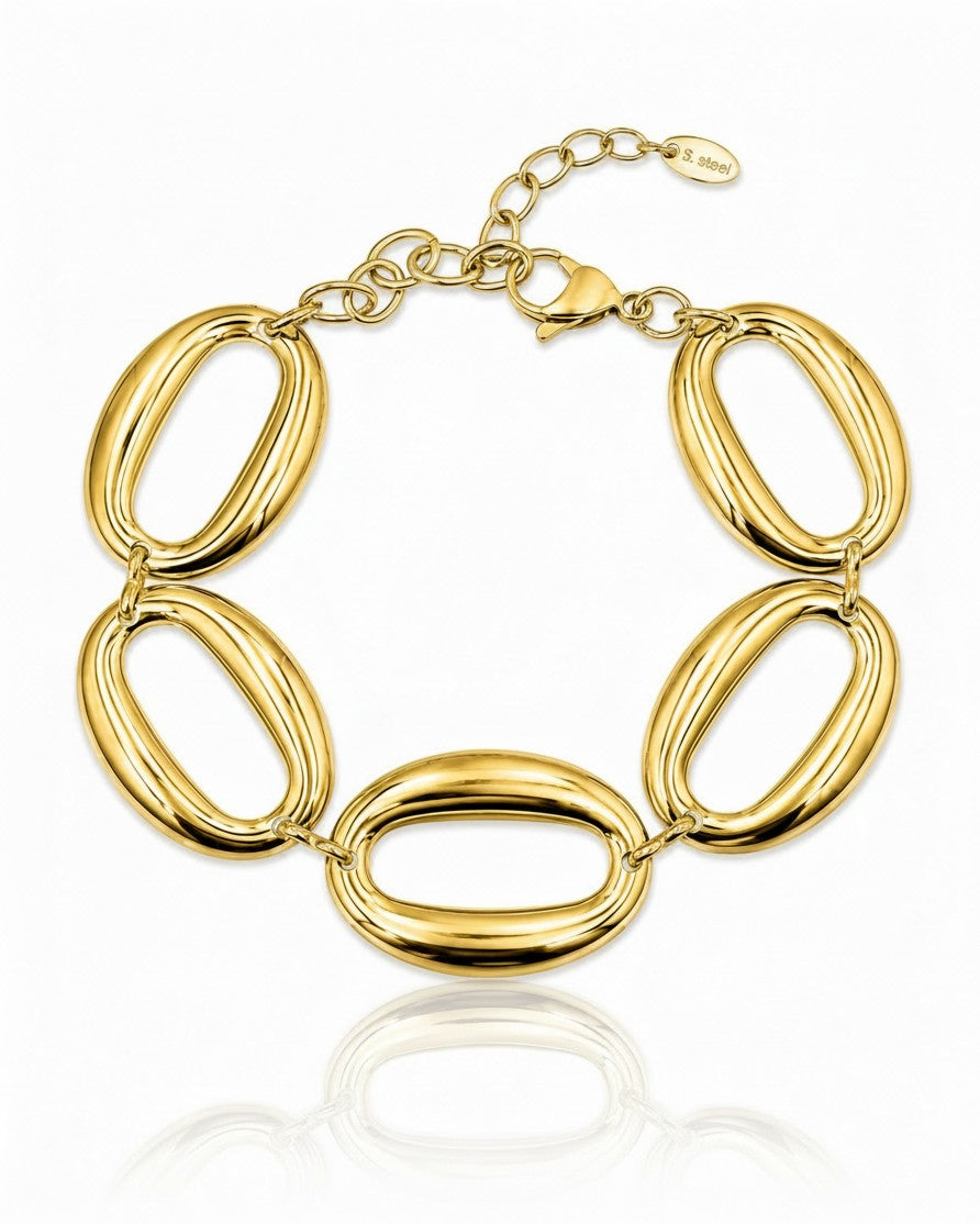 Elli Jewellery gold plated chunky chain link bracelet with oversized oval links and a secure lobster clasp