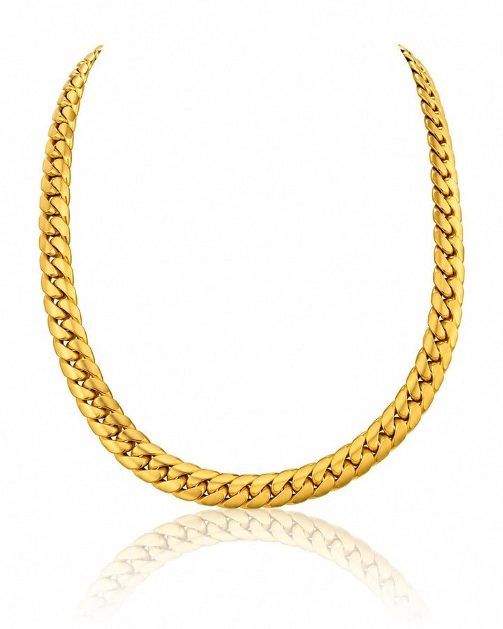 Elli Jewellery gold plated chunky curb chain necklace with a waterproof and tarnish-free finish