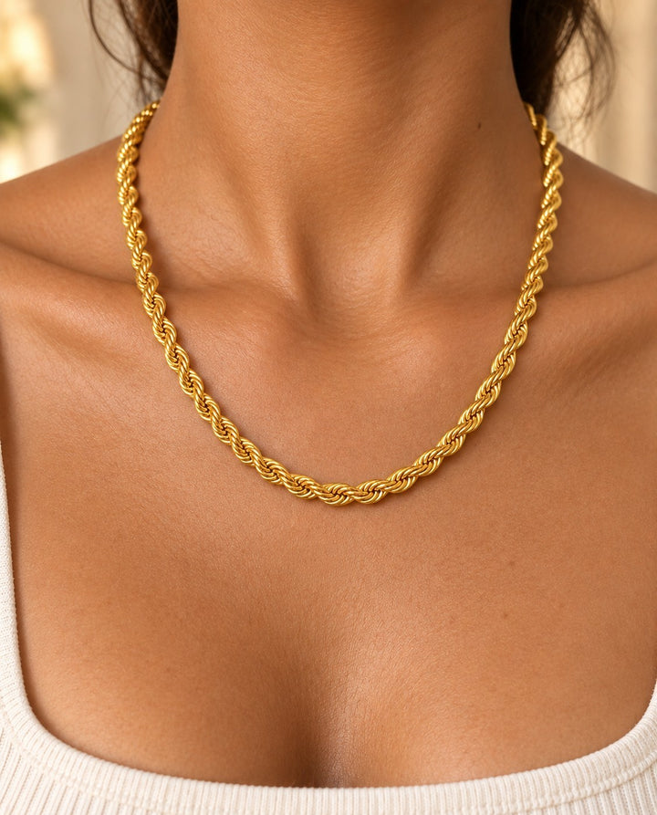 Elli Jewellery gold plated chunky rope chain necklace worn on a model, featuring a textured, waterproof design.