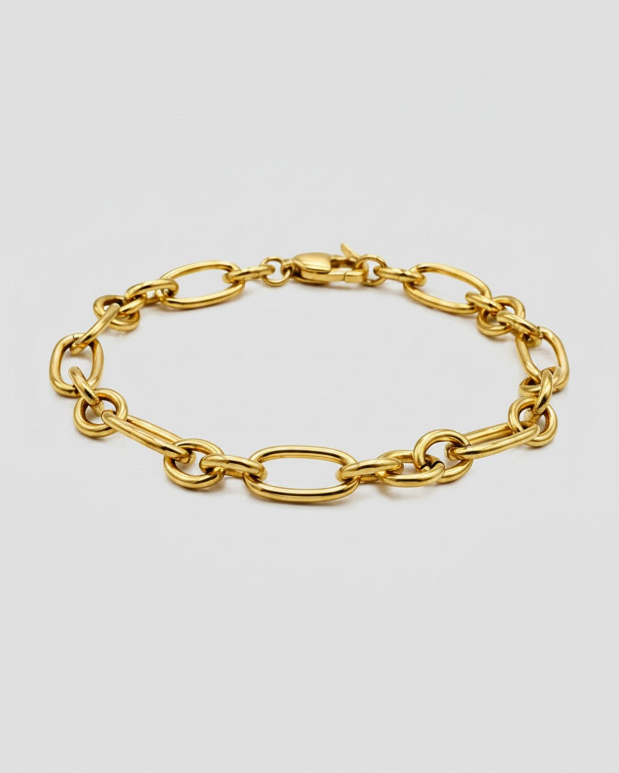 Elli Jewellery gold plated waterproof Cuban link chain bracelet with a chunky high-shine finish