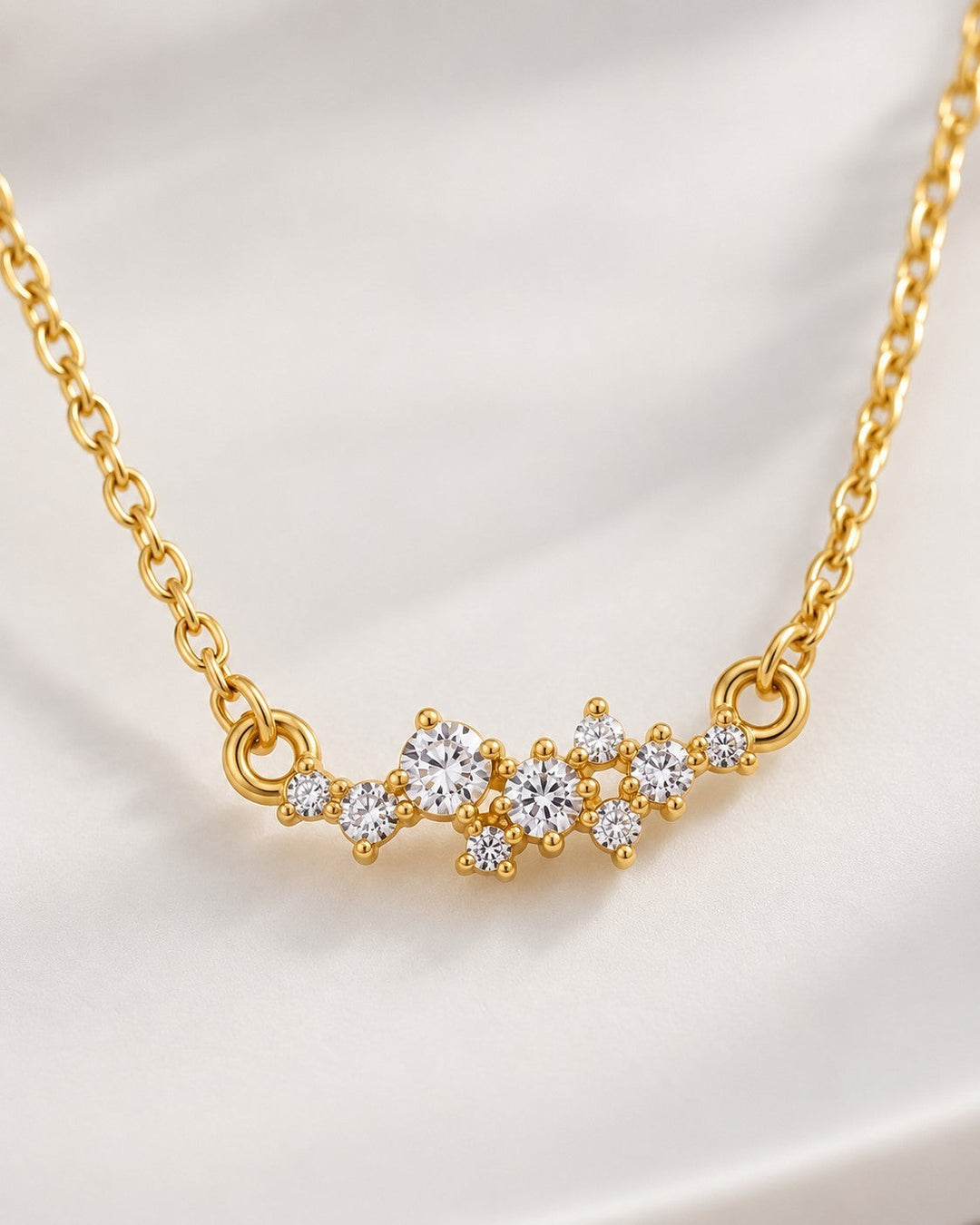 Elli Jewellery gold plated necklace featuring a delicate cubic zirconia flower pendant on a fine chain