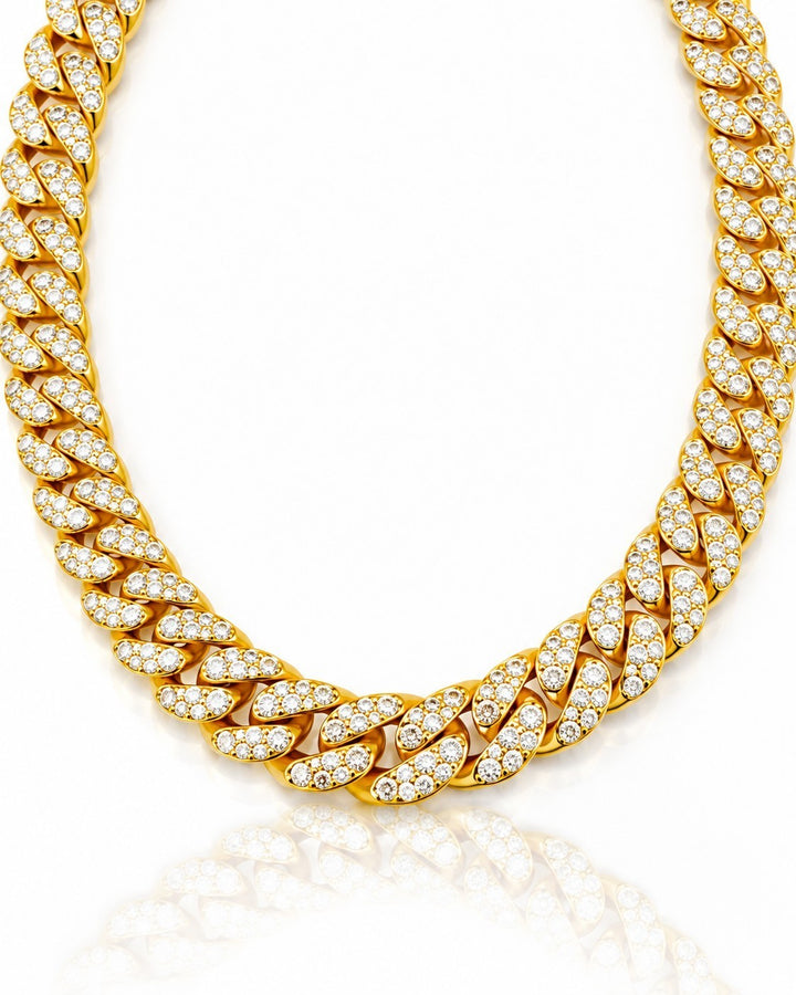 Elli Jewellery gold plated chunky curb chain necklace featuring sparkling diamante crystals in a waterproof design