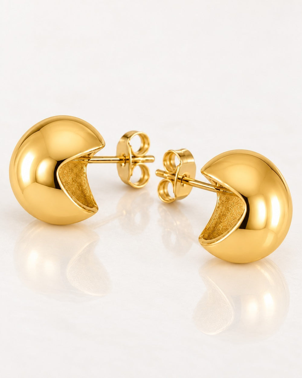 Elli Jewellery chunky dome stud earrings in 18ct gold plated metal with a polished crescent silhouette