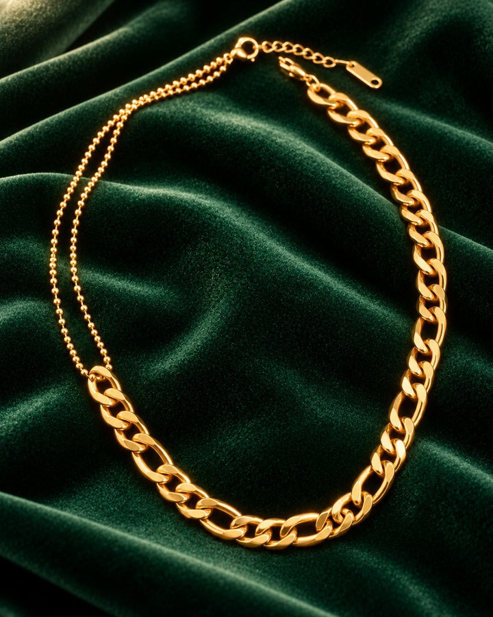 Elli Jewellery gold plated dual chain necklace featuring a delicate ball chain and a classic Figaro link chain.