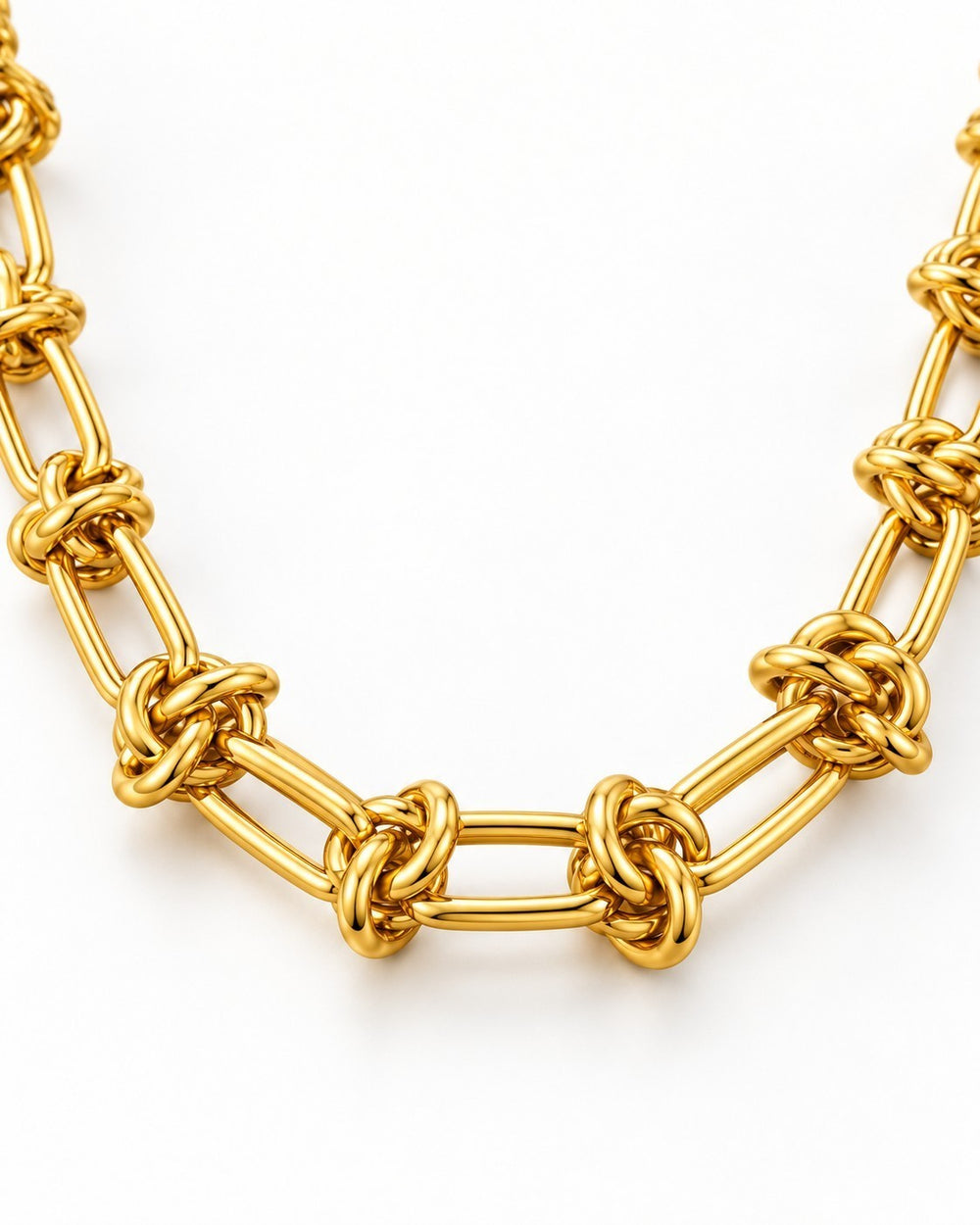 Elli Jewellery gold plated waterproof necklace featuring chunky interlocking oval links in a polished finish