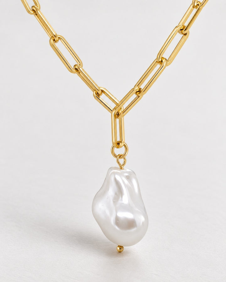 Elli Jewellery gold plated paperclip chain necklace featuring a large irregular white faux pearl pendant