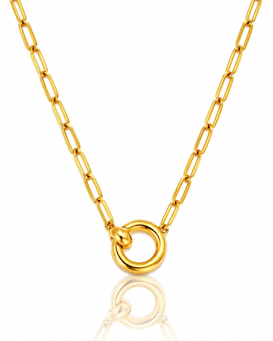 Elli Jewellery gold plated waterproof paperlink chain necklace with a sleek round pendant on a white background