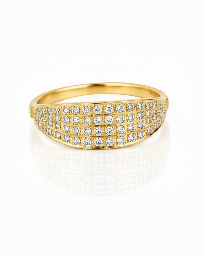 Elli Jewellery gold plated waterproof ring featuring a wide band with pavé set crystals for a sparkling finish.