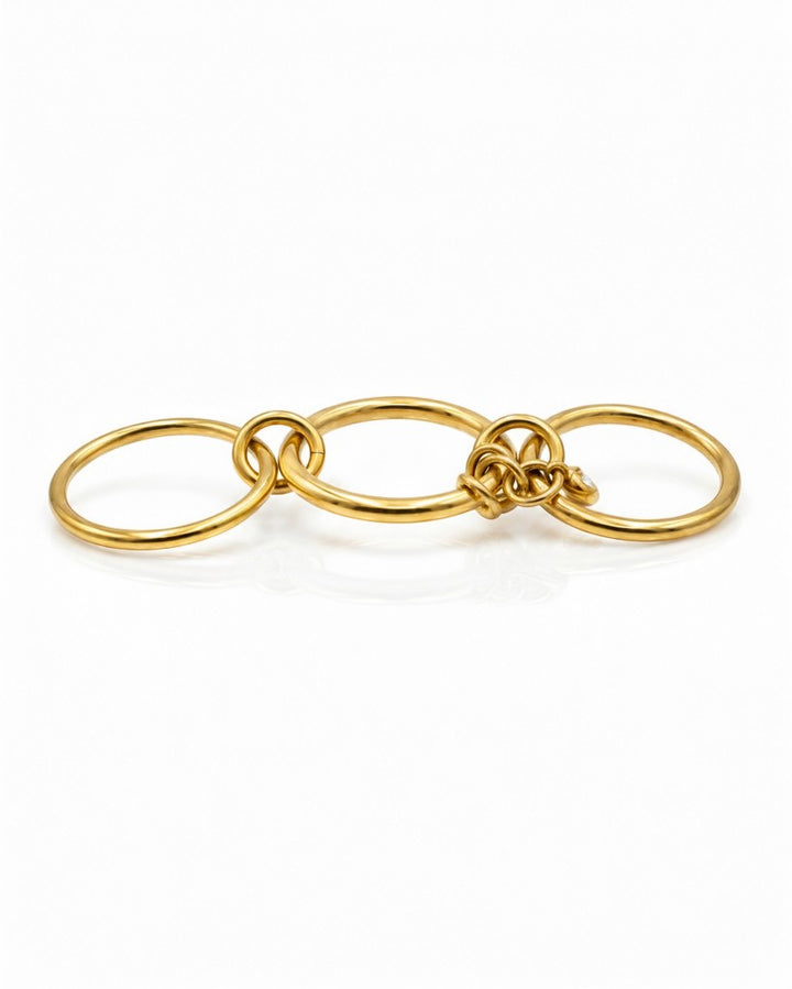 Elli Jewellery gold plated waterproof multilayer ring with interconnected bands and a small accent stone