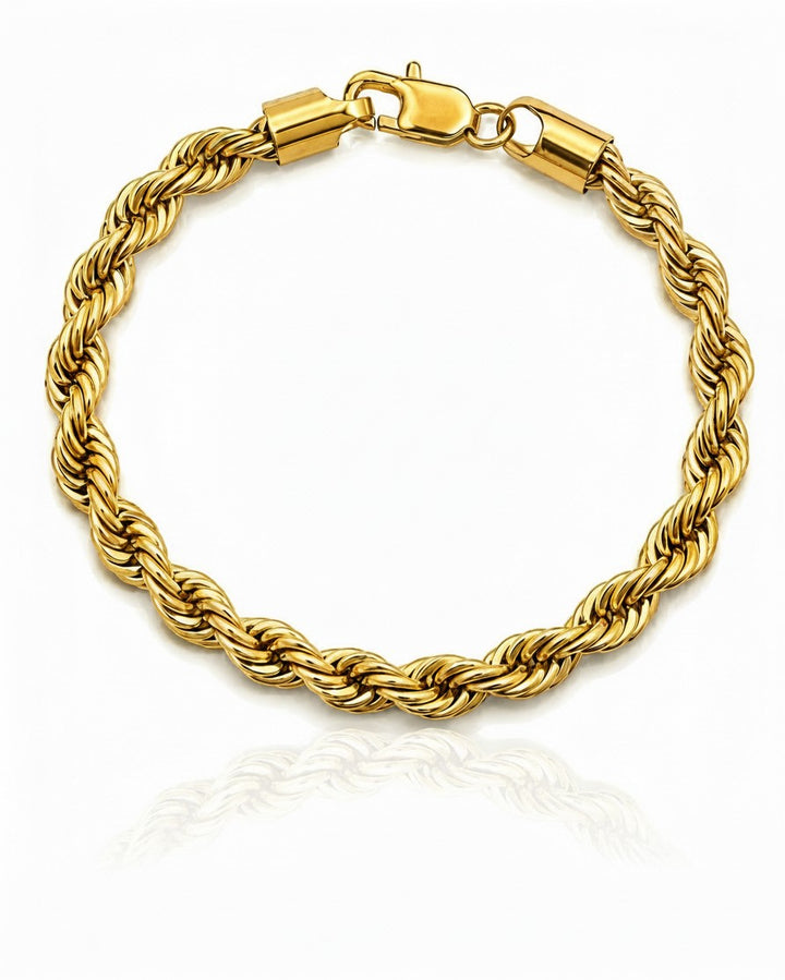 Elli Jewellery gold plated waterproof rope chain bracelet with a secure lobster clasp closure.