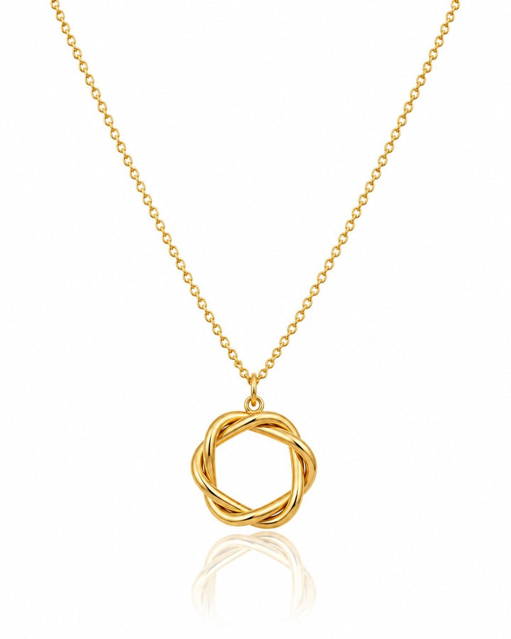 Elli Jewellery gold plated necklace featuring a textured rope-style circular pendant on a delicate chain