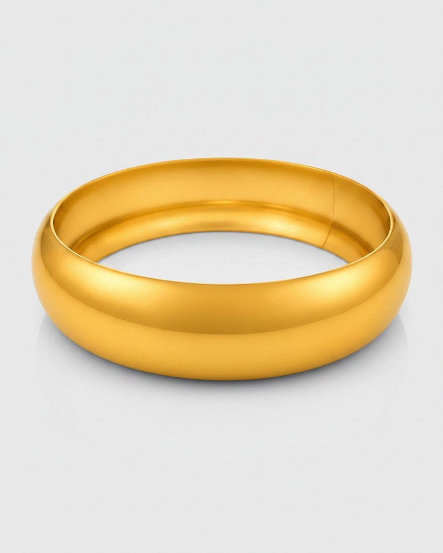 Elli Jewellery gold plated 2cm slim bangle with a smooth, waterproof, and tarnish-free classic design.