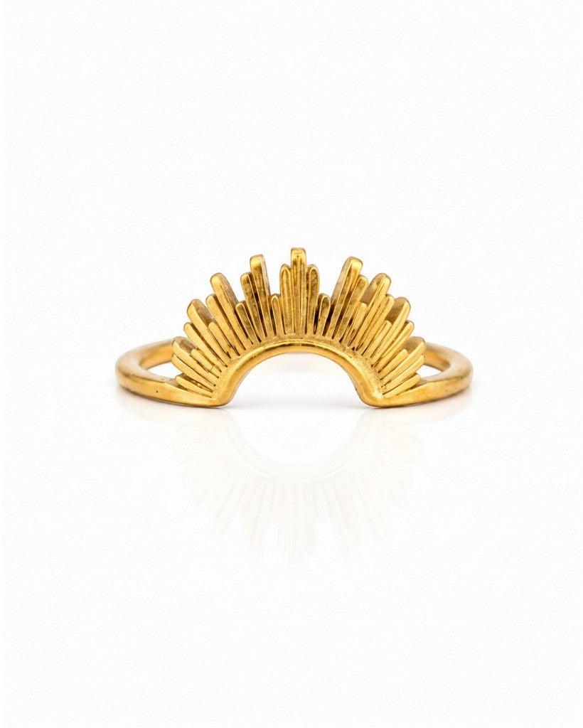 Elli Jewellery gold plated waterproof sunflower stacking ring with delicate sunburst petal detailing on white background