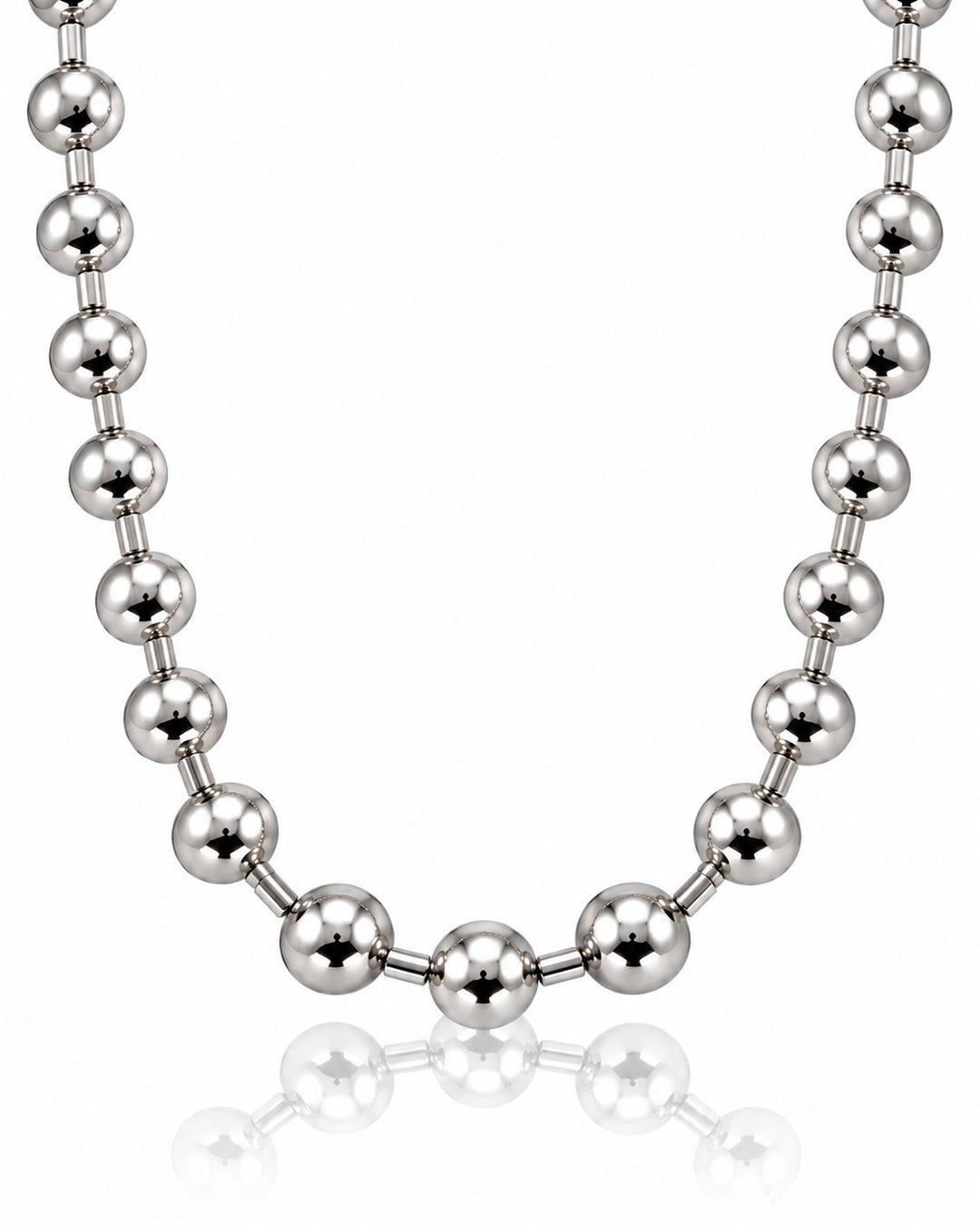 Elli Jewellery rhodium plated chunky ball chain necklace with a high-shine, waterproof, and tarnish-free finish.