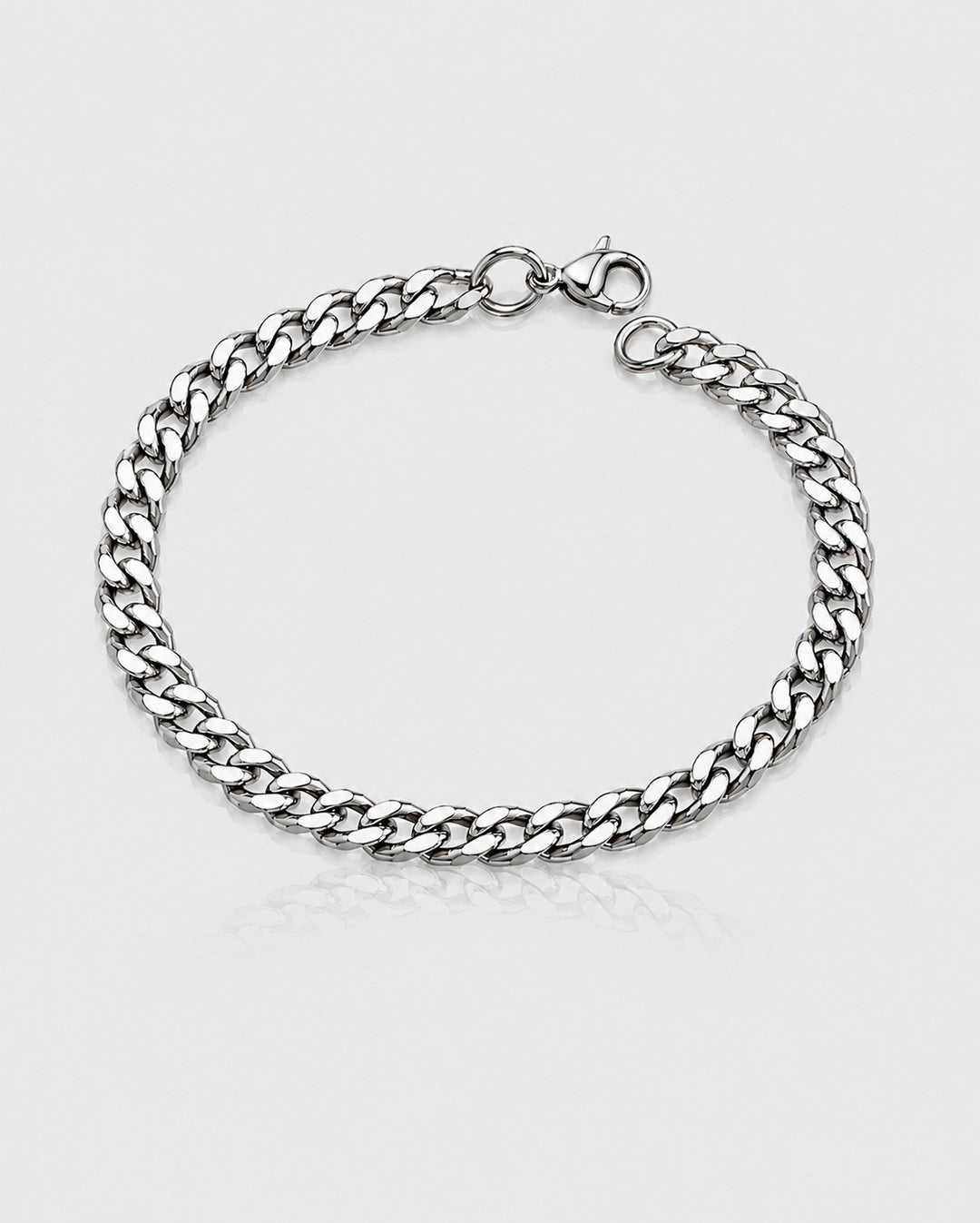 Elli Jewellery rhodium plated silver curb chain bracelet with a secure lobster clasp closure.