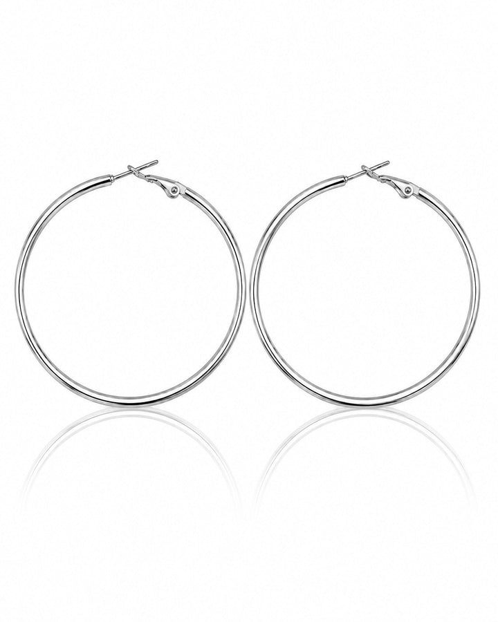 Elli Jewellery classic smooth rhodium plated hoop earrings with a secure hinge clasp in a polished silver finish.