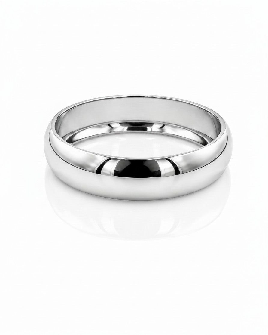 Elli Jewellery rhodium plated polished slim 1cm bangle bracelet with a minimalist and tarnish-free design.