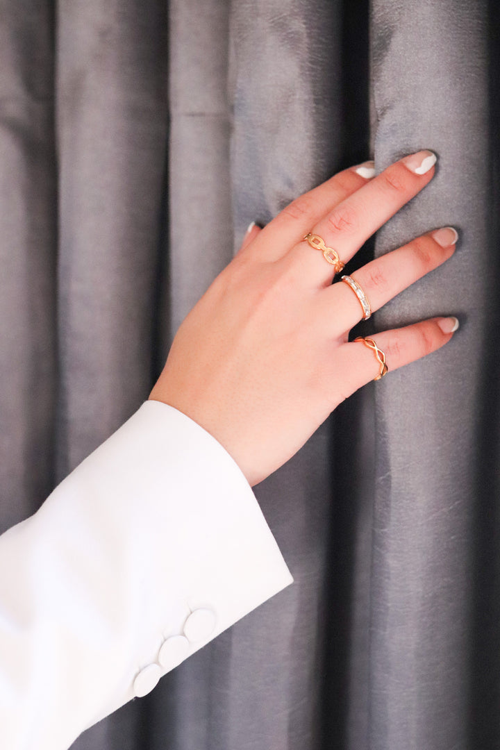 Gold Baguette Band Ring