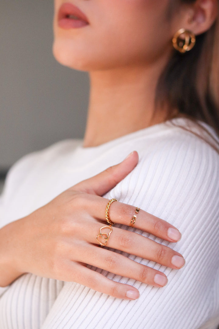 Gold Plated Ribbed Band Ring